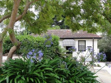 Accommodation at Leura - the priest's cottage